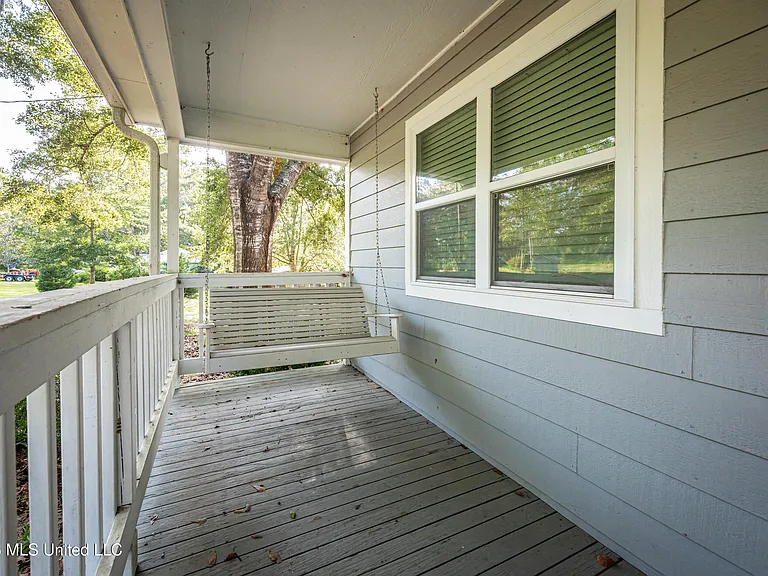 20608 Scarborough Rd — Photo 44
