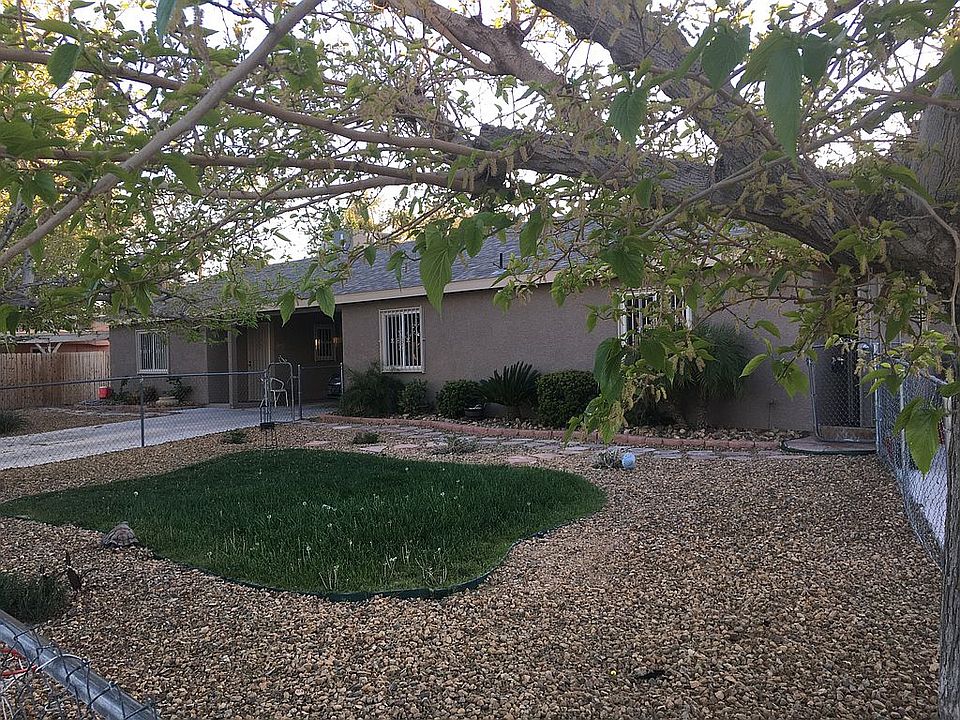Main house/ mother in-law qu