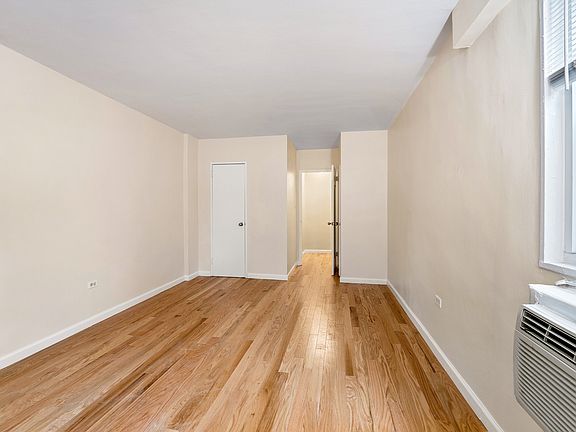 4th image of 175 Willoughby St APT 2C
