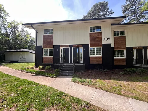 708 Hawes Ct #A Photo 1