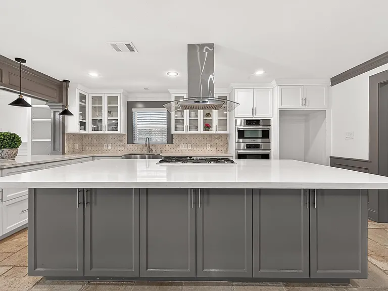 10054 Cedardale Dr — Photo 10