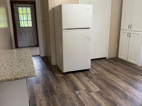 5th image of 106 N Henderson St APT A
