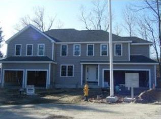 8 Rodi Cir, Worcester, MA 01603