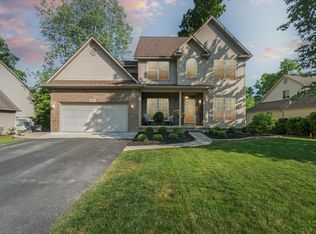 1401 Remsing St, Hartland, MI 48353