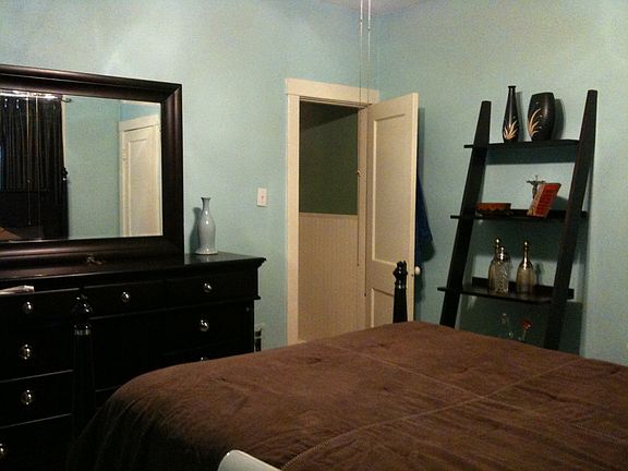2nd image of 4152 Loughborough Ave