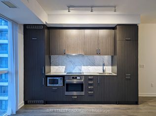 60 Honeycrisp Cres #806, Vaughan, ON L4K0N5