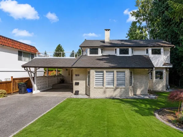677 Gatensbury St, Coquitlam, BC V3J 5G9