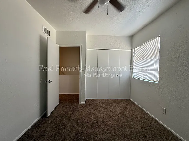 8821 N 2nd St #B — Photo 14