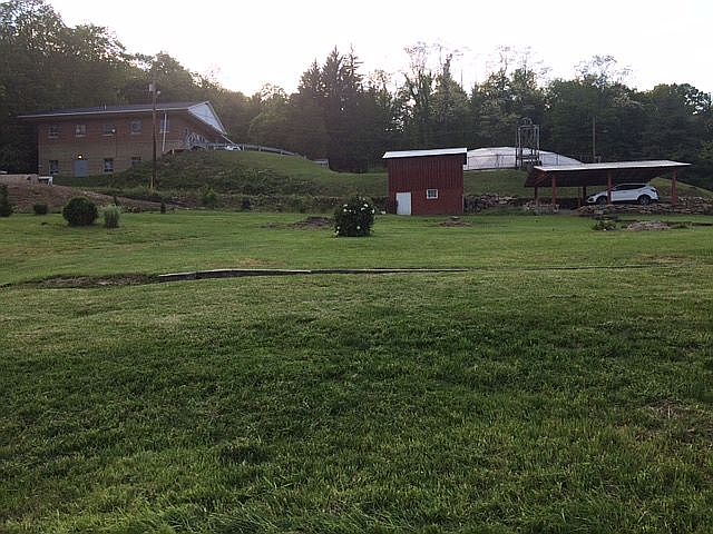 2nd image of 99 Lynn St