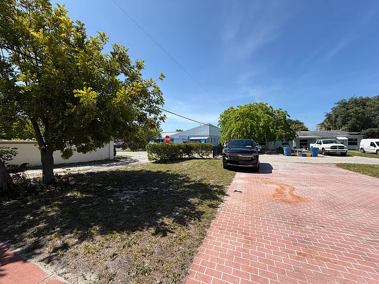 112 Prospect Rd — Photo 4