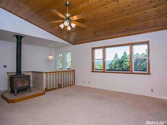 4th image of 3065 Caldwell Dr