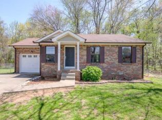 423 Donna Dr, Clarksville, TN