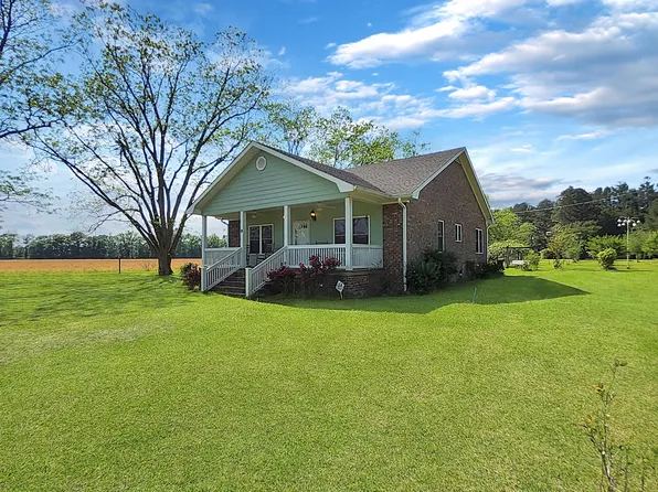 30 Edward S Mixon Rd, Varnville, SC 29944