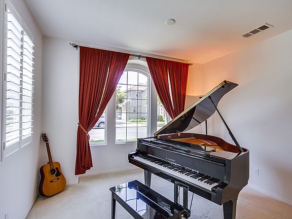 5th image of 10430 Wild Orchid Way