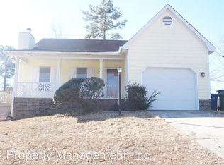 6765 Saint Julian Way, Fayetteville, NC 28314