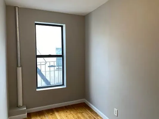 Rented by Premier One Realty LLC | media 8