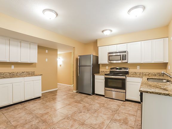 4th image of 15307 Gran Vista Dr