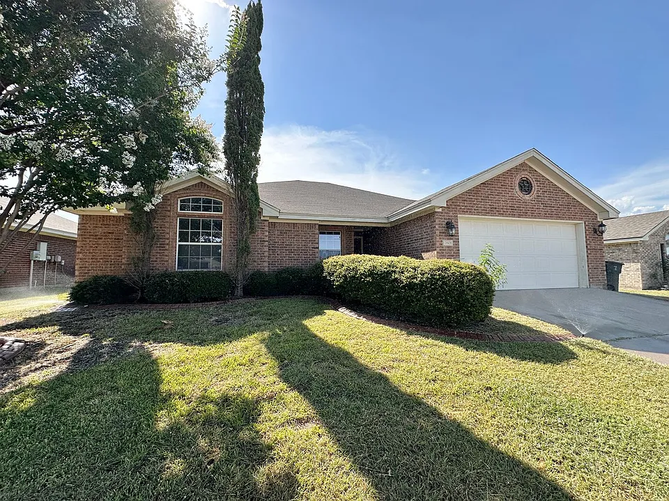 2601 Lavender Ln