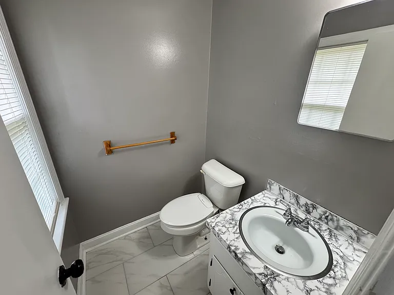 3020 Berkley Dr — Photo 9