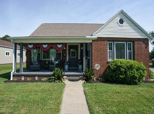 922 East Ave, Shinnston, WV 26431