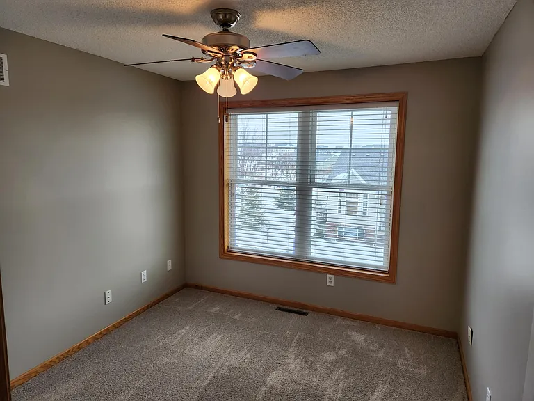 20663 Hampshire Way — Photo 11