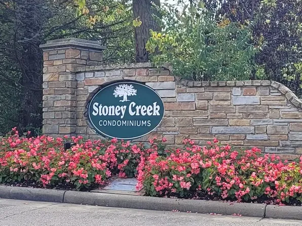 7594 Shawnee Ln APT 227, West Chester, OH 45069