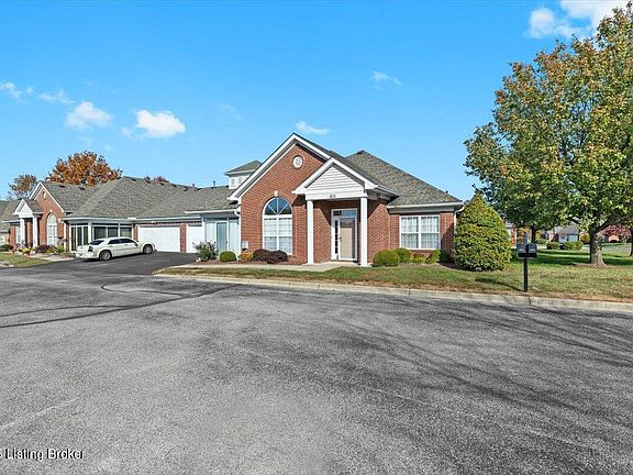 3rd image of 6514 Park Club Cir