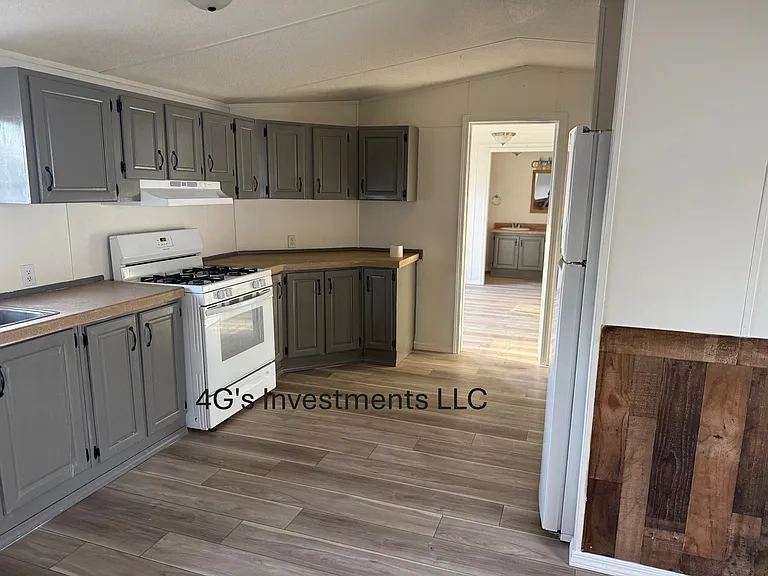 901 N Auburn Ave #17 — Photo 7