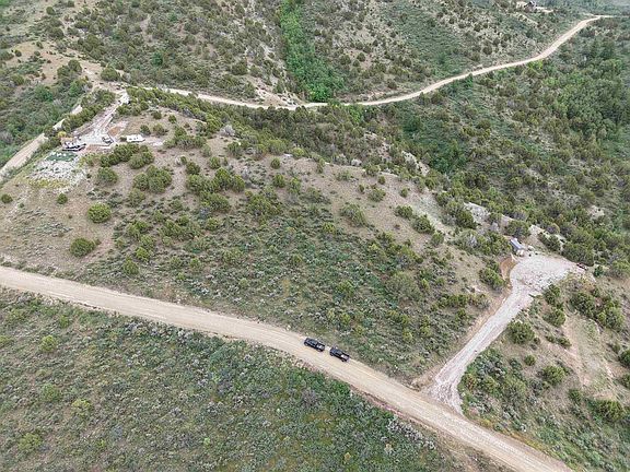 5th image of Thunder Mountain Rd