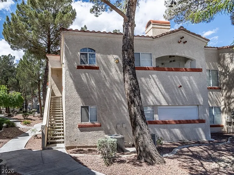 517 Indian Princess Dr #201 — Photo 23