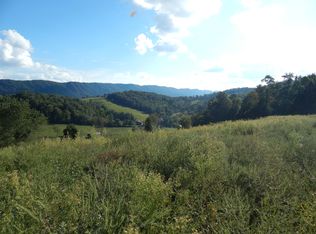 Rackum Rd, Thorn Hill, TN 37881