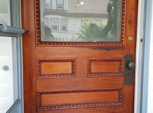 397-399 Crescent St #RIGHT, Waltham, MA 02453