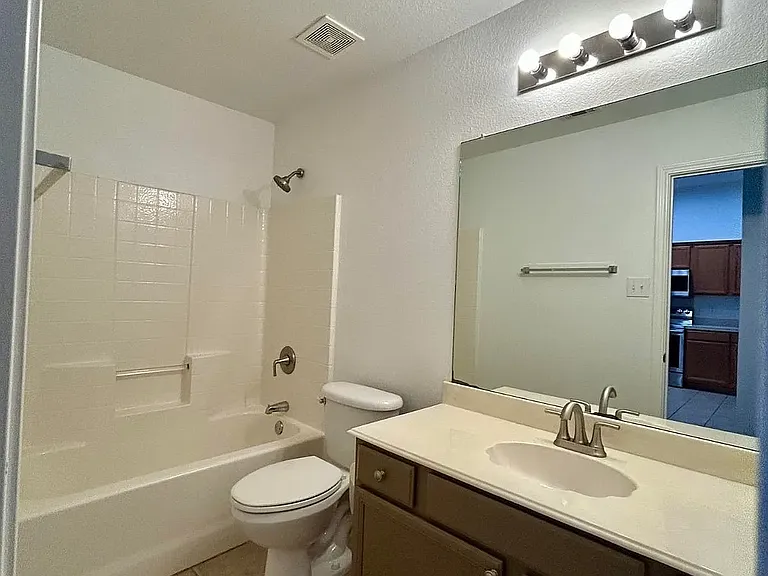 518 Morningside Ct — Photo 11