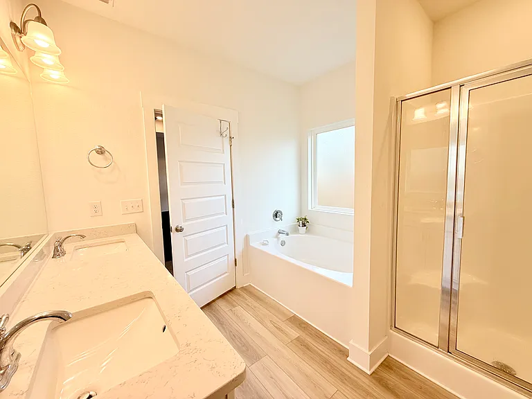 16924 Fedora Dr — Photo 5