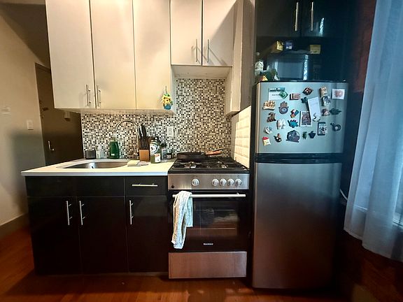 3rd image of 705 Saint Marks Ave APT 2B