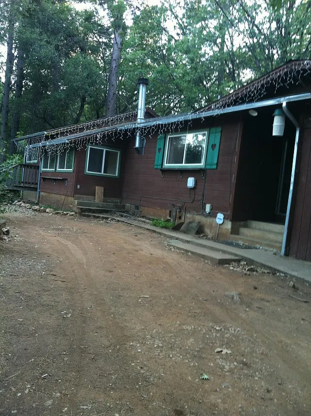 1548 Nickerson Ln photo 1