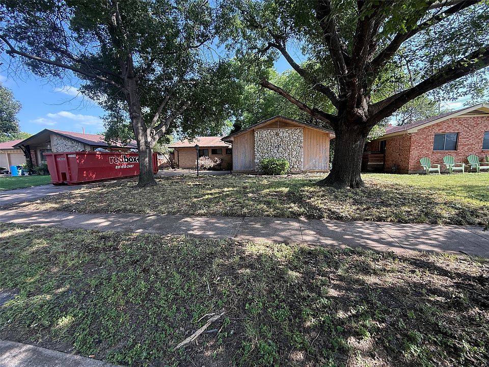 1st image of 737 Blueberry Ln