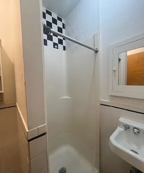446 Appleton St #5R — Photo 11