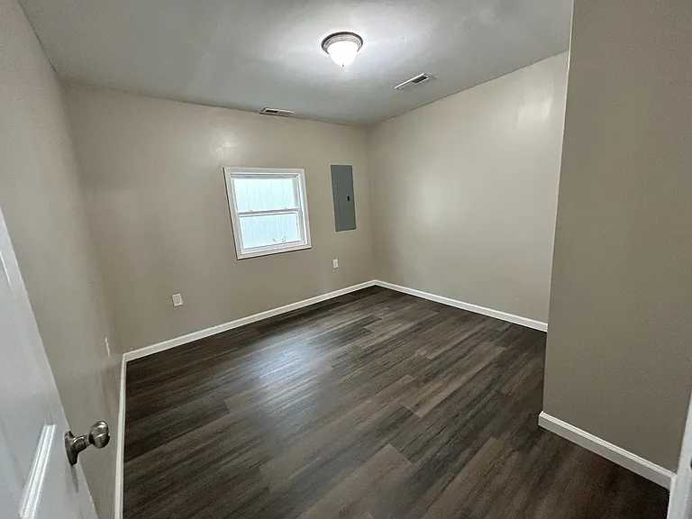 119 Kelly St #1/2 — Photo 6