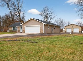 5900 Benton Rd, Jackson, MI 49201