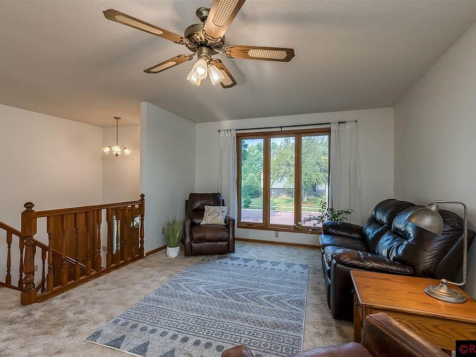 209 Glen Ellen Dr, Mankato, MN 56001 | Zillow