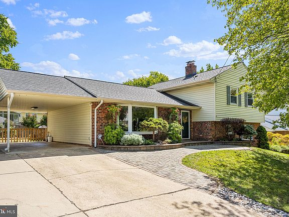 2nd image of 12517 Summerwood Dr