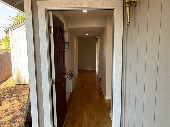 207 4th St, Wheatland, CA 95692