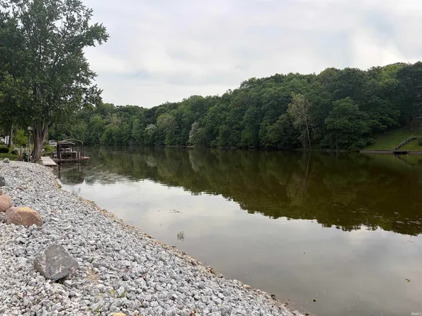 31 N Diamond Point Ct, Monticello, IN 47960