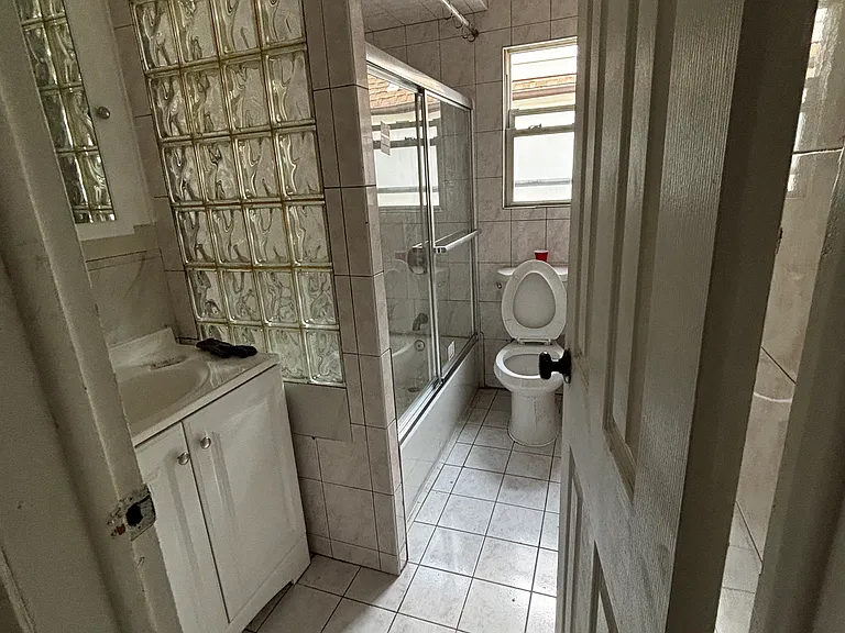 1080 Theodora St #1 — Photo 4