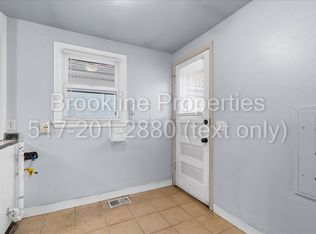 1125 Eastfield Rd, Lansing, MI 48917