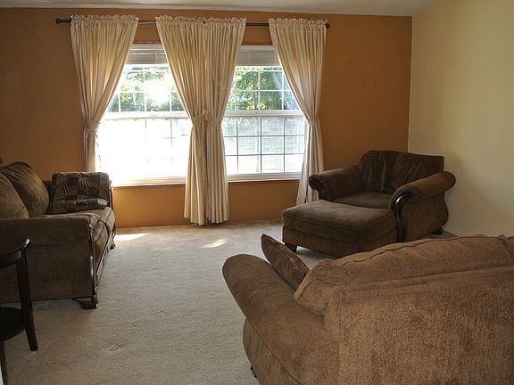 4th image of 10284 Rosalee Ln SE