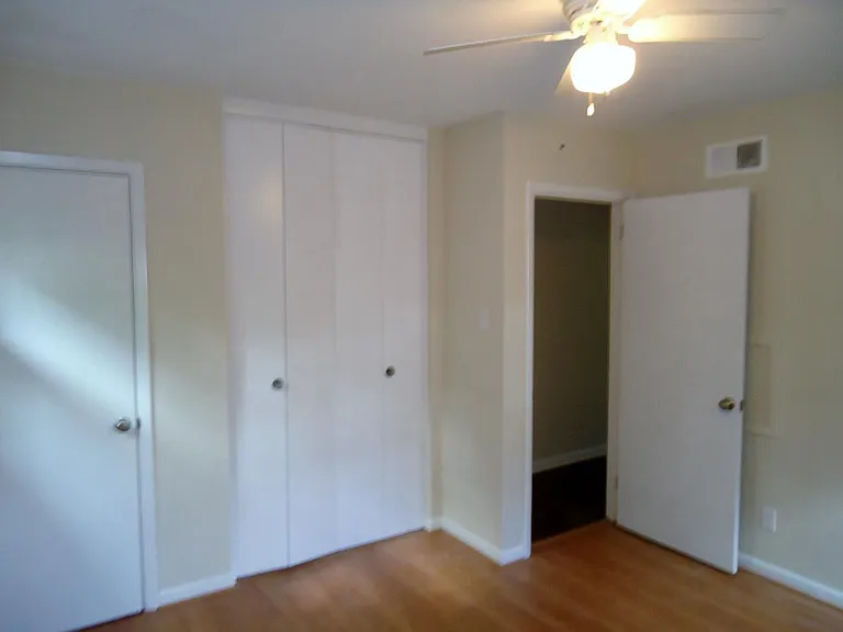 Guest bedroom 2