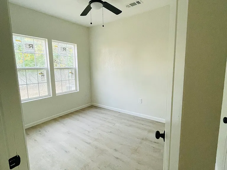 918 S Rockwall Ave — Photo 8