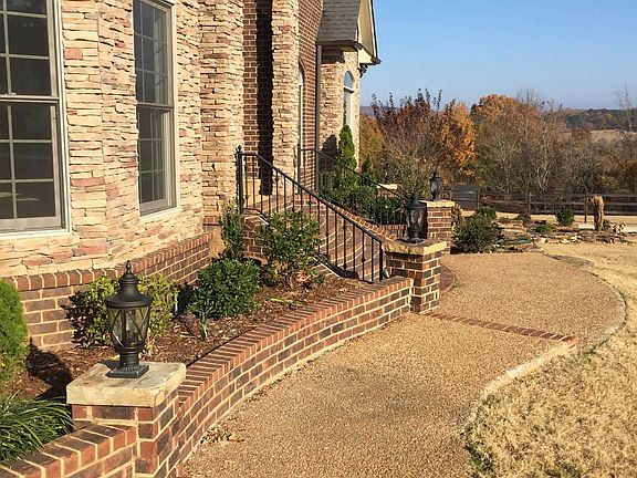 5th image of 227 Keiffer Cir